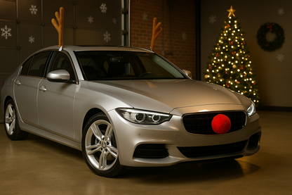 AutoReno™ Cachos y nariz de reno navideño para vehiculo