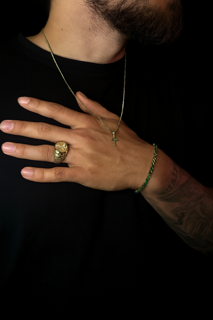 Cruz, Pulsera Y Anillo En Oro 18k Y Zirconias De Esmeralda - Brillo de Espiritualidad y Distinción 💎